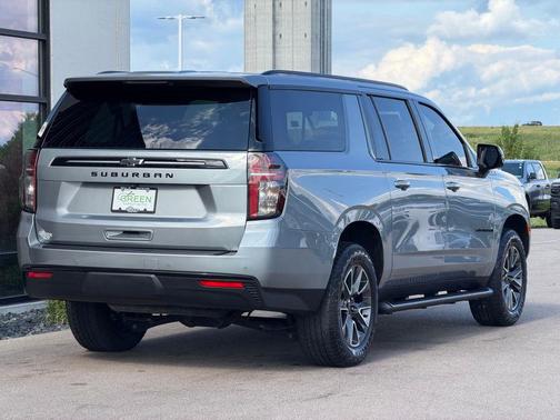 Gray 2024 Chevrolet Suburban Z71