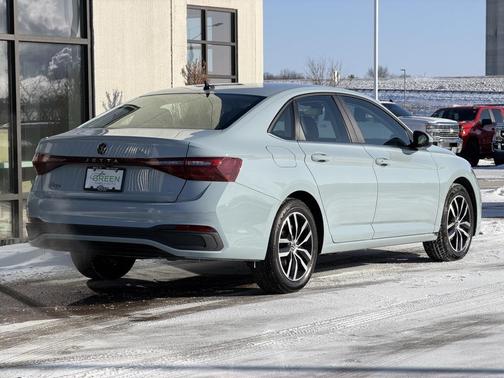 2025 Volkswagen Jetta 1.5T SE