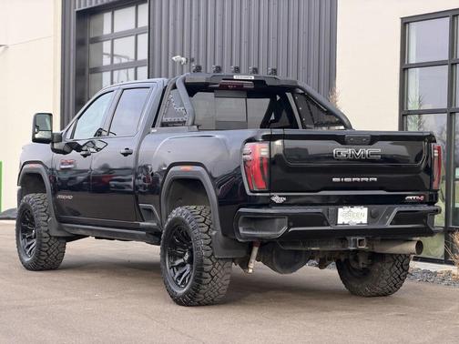 2024 GMC Sierra 2500 AT4