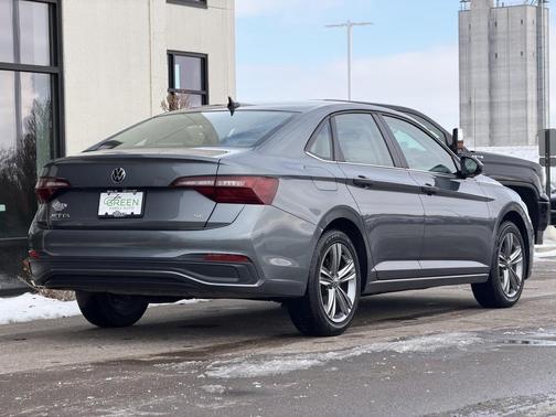 2024 Volkswagen Jetta 1.5T SE