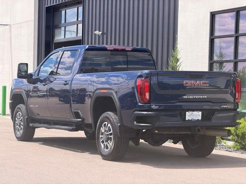 Pacific Blue Metallic 2021 GMC Sierra 2500 AT4