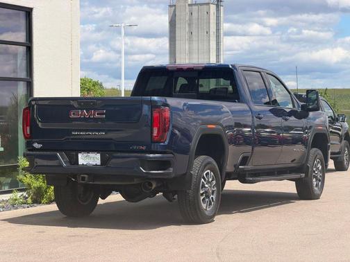 Pacific Blue Metallic 2021 GMC Sierra 2500 AT4