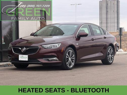 2018 Buick Regal Sportback Essence