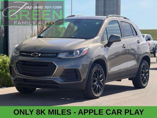 Stone Gray Metallic 2022 Chevrolet Trax LT