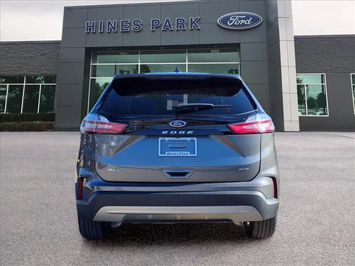 Carbonized Gray Metallic 2024 Ford Edge SEL