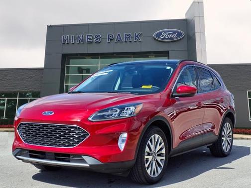 2022 Ford Escape TITANIUM