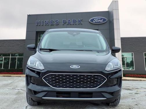 AGATE BLACK METALLIC 2022 Ford Escape SE