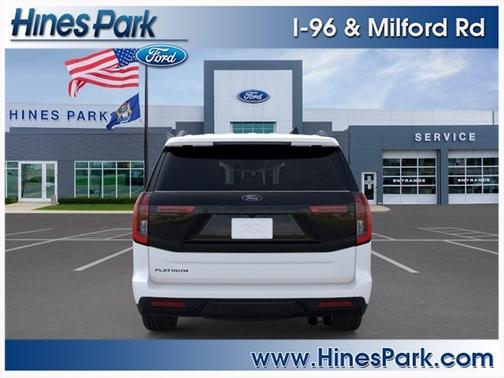 Star White Metallic Tri-Coat 2025 Ford Expedition Platinum