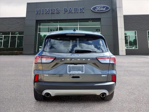 Magnetic Metallic 2020 Ford Escape SE