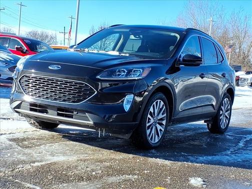 2020 Ford Escape TITANIUM