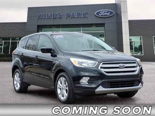 AGATE BLACK 2019 Ford Escape SE