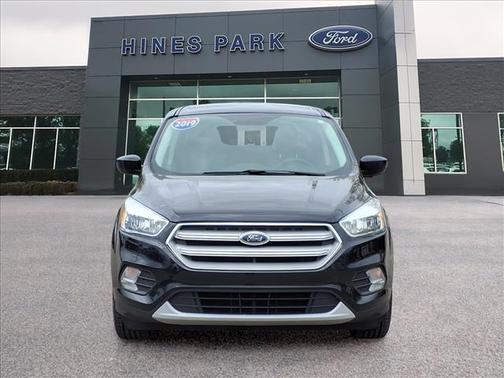 AGATE BLACK 2019 Ford Escape SE