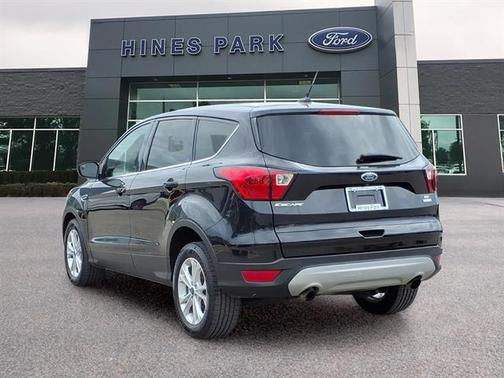AGATE BLACK 2019 Ford Escape SE
