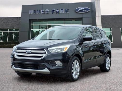 AGATE BLACK 2019 Ford Escape SE