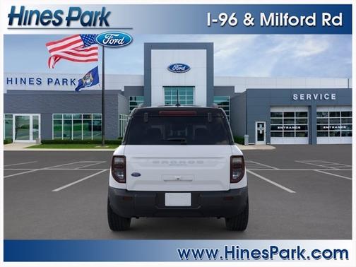 Oxford White 2026 Ford Bronco Sport Outer Banks