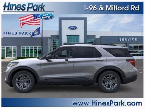 Carbonized Gray Metallic 2026 Ford Explorer Active