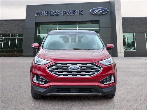 RUBY RED METALLIC TINTED CC 2019 Ford Edge TITANIUM