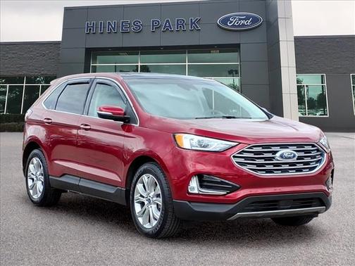 RUBY RED METALLIC TINTED CC 2019 Ford Edge TITANIUM