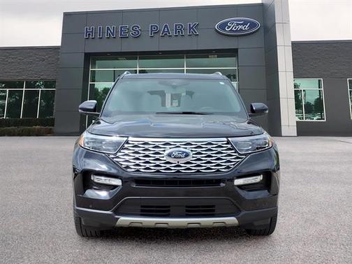 AGATE BLACK METALLIC 2023 Ford Explorer PLATINUM