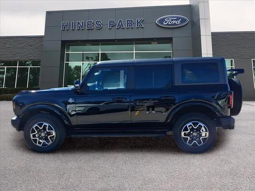 Shadow Black 2024 Ford Bronco Outer Banks