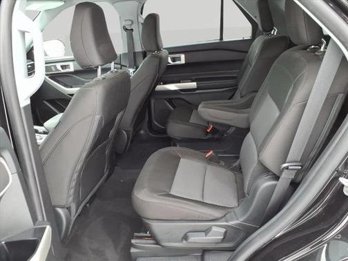 AGATE BLACK METALLIC 2022 Ford Explorer XLT