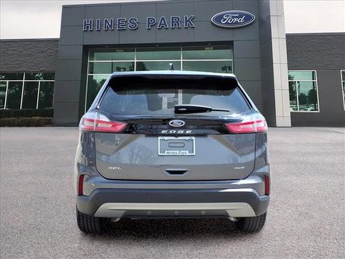 Carbonized Gray Metallic 2023 Ford Edge SEL