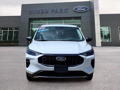 Oxford White 2024 Ford Escape Active