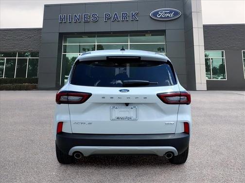 Oxford White 2024 Ford Escape Active