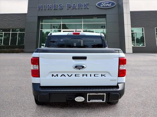 Oxford White 2023 Ford Maverick XLT