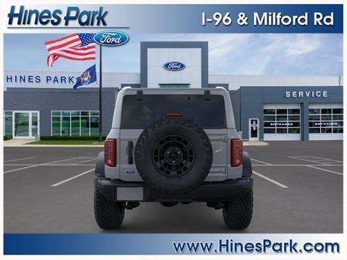 Avalanche Gray 2026 Ford Bronco Badlands
