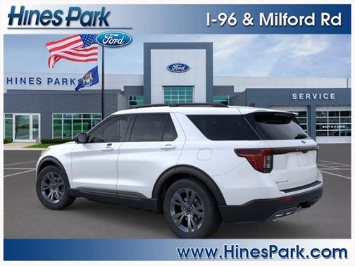 Star White Metallic Tri-Coat 2026 Ford Explorer Active