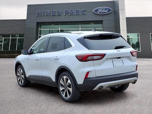 Space Silver 2025 Ford Escape Platinum
