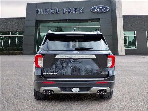 AGATE BLACK METALLIC 2023 Ford Explorer PLATINUM