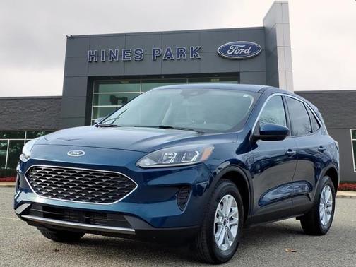 2020 Ford Escape SE