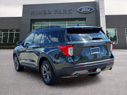 Forged Green Metallic 2023 Ford Explorer XLT