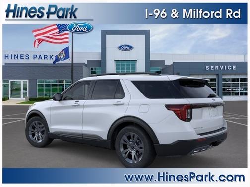 Space White Metallic 2026 Ford Explorer Active