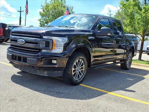 Race Red 2019 Ford F-150 XLT