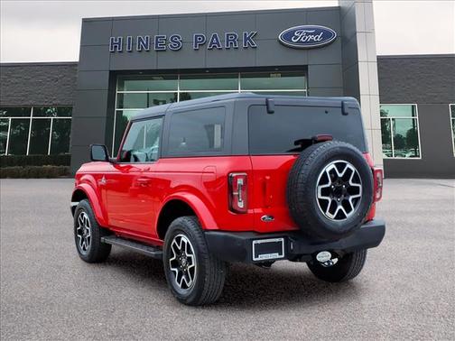 Race Red 2022 Ford Bronco Outer Banks