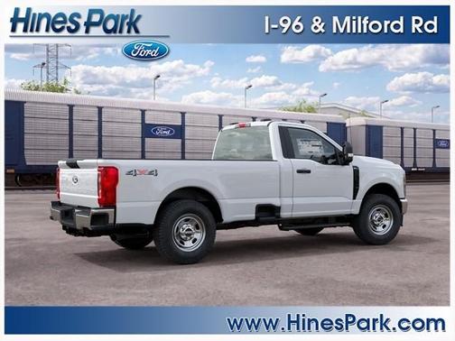 Oxford White 2027 Ford F-350 XL