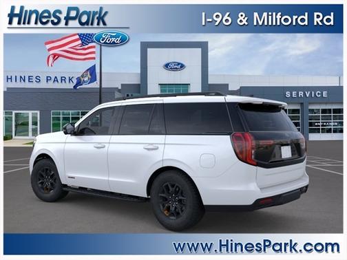 Star White Metallic Tri-Coat 2026 Ford Expedition Tremor