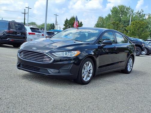 2020 Ford Fusion SE
