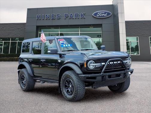 Shadow Black 2022 Ford Bronco Wildtrak