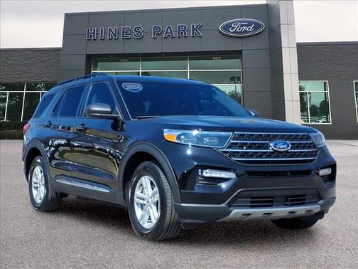 AGATE BLACK METALLIC 2024 Ford Explorer XLT