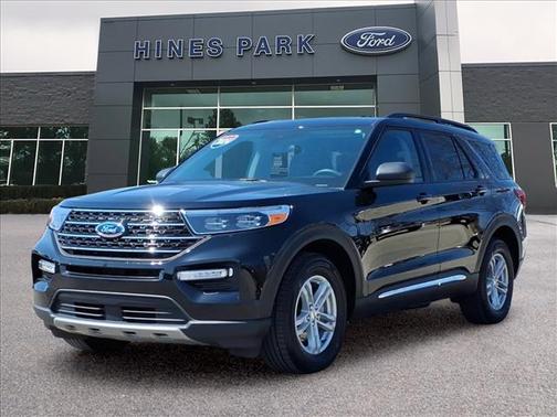AGATE BLACK METALLIC 2024 Ford Explorer XLT