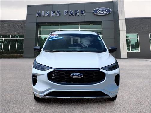 Oxford White 2023 Ford Escape ST-Line