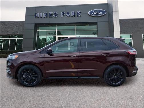 Burgundy Velvet Metallic Tinted Clearcoat 2024 Ford Edge ST Line