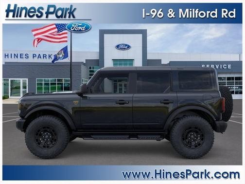Shadow Black 2026 Ford Bronco Badlands