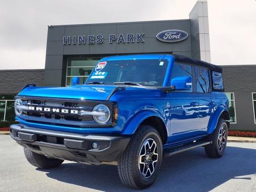 2024 Ford Bronco OUTER BANKS