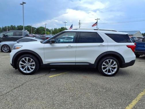 2021 Ford Explorer PLATINUM