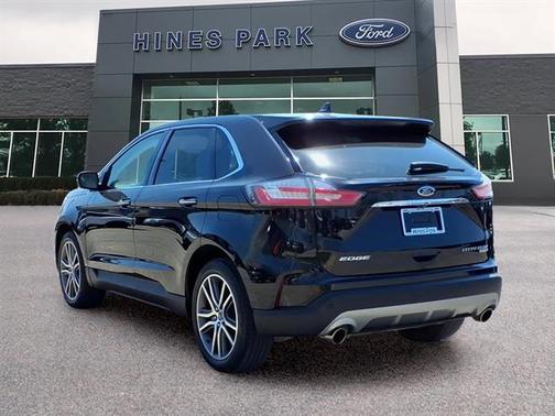 AGATE BLACK METALLIC 2019 Ford Edge TITANIUM
